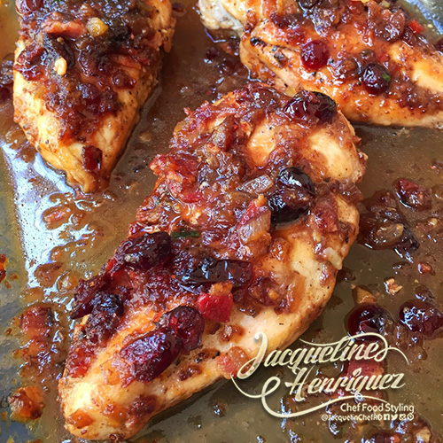 PECHUGA DE POLLO CON-MERMELADA-DE-TOCINETA Y CRANBERRIES