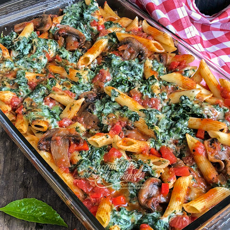 PASTA AL HORNO, TOMATES, HONGOS Y SALSA FLORENTINA